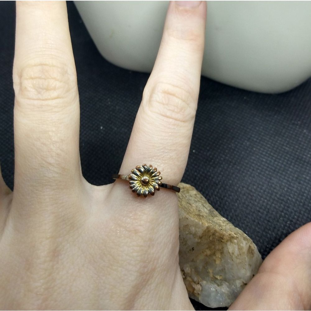 My sunflower sterling silver solid s925 ring size 5