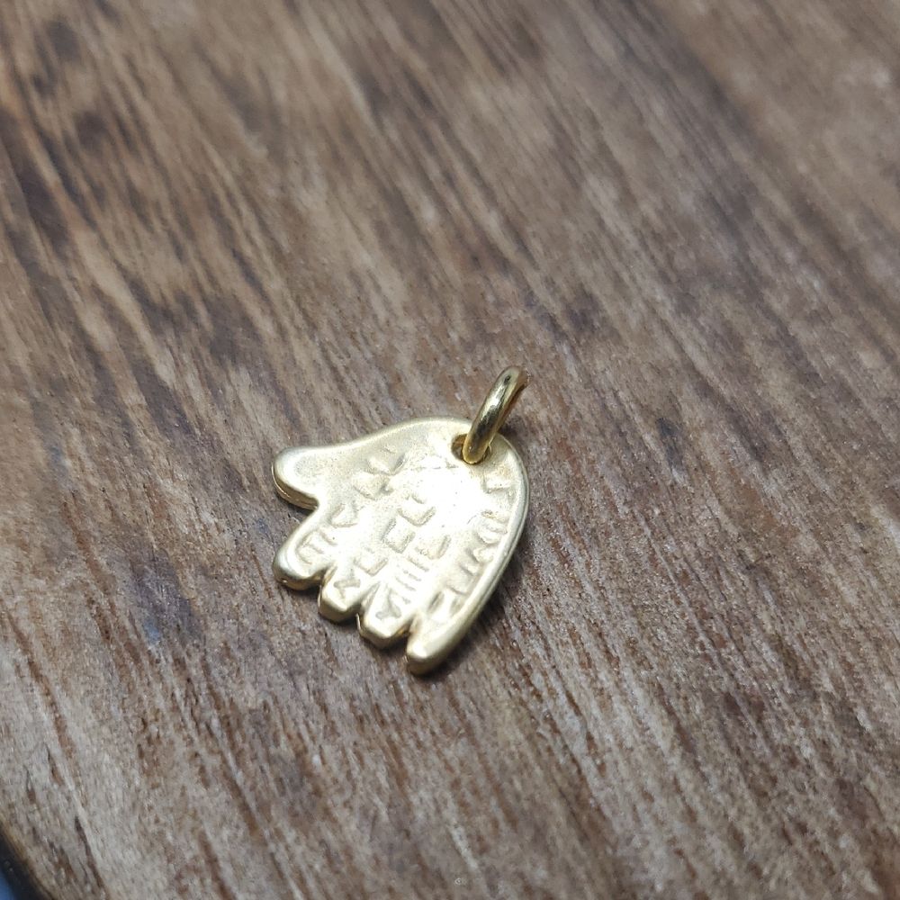 14k Gold P276 Hamsa Hand Pendant Charm