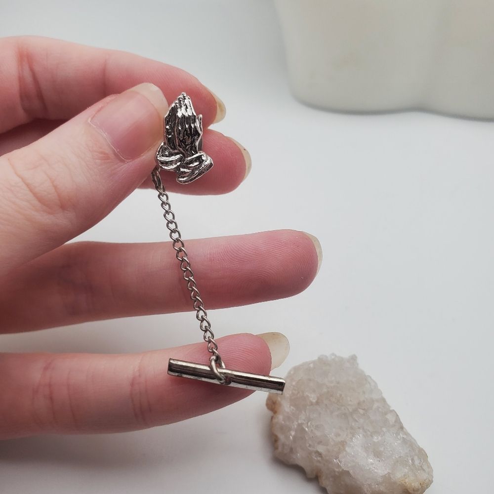 Praying hands cufflink