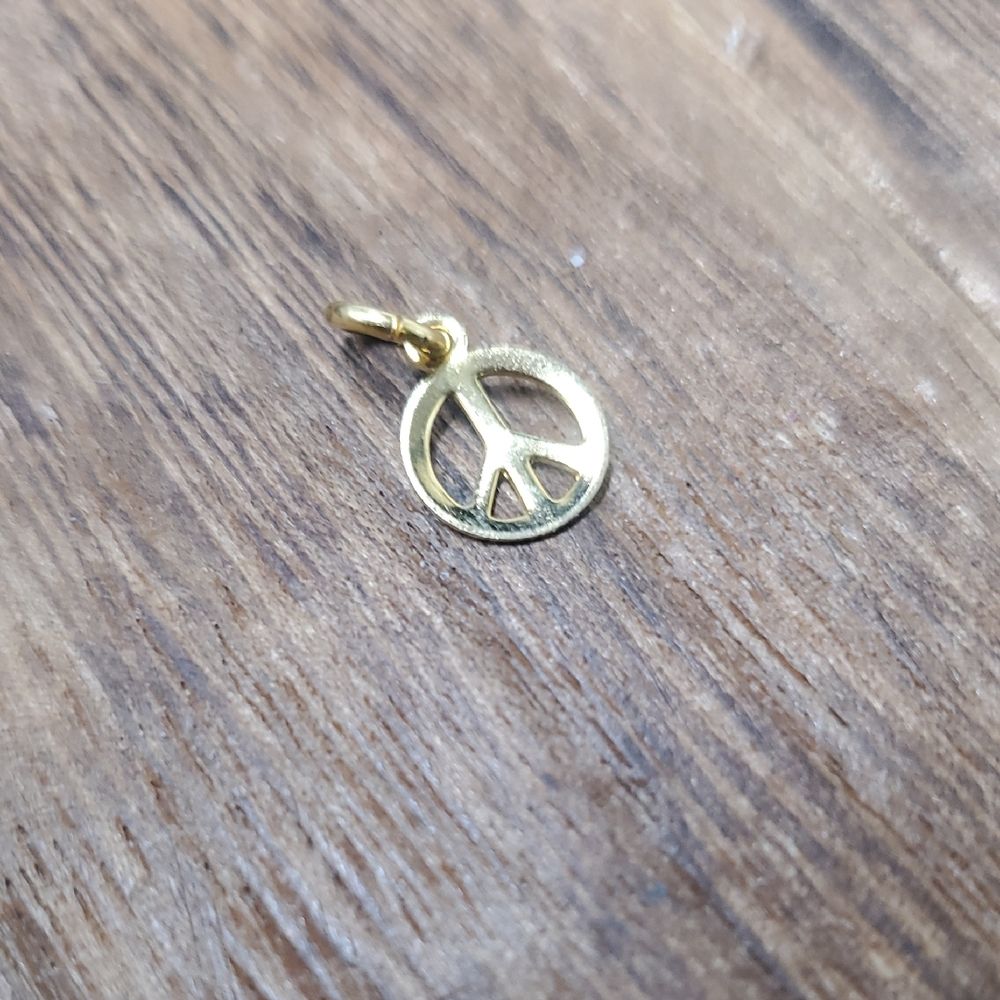 14k Gold Peace Sign Pendant P279