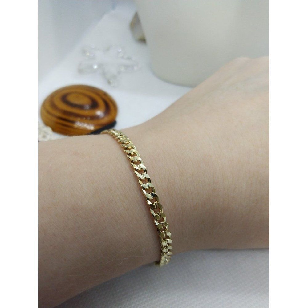 14kt Italy stamped gold chain Bracelet