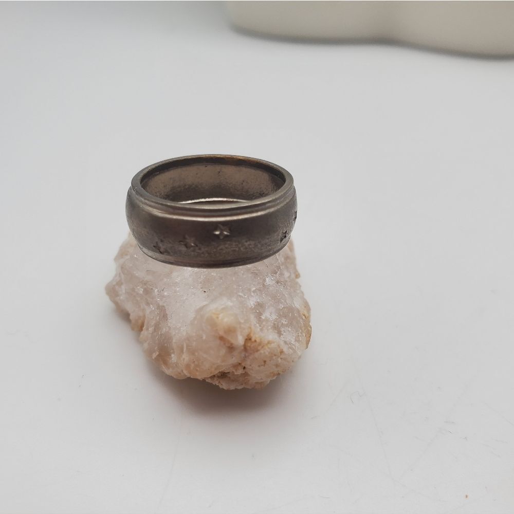 Size 6 sterling silver rising star ring