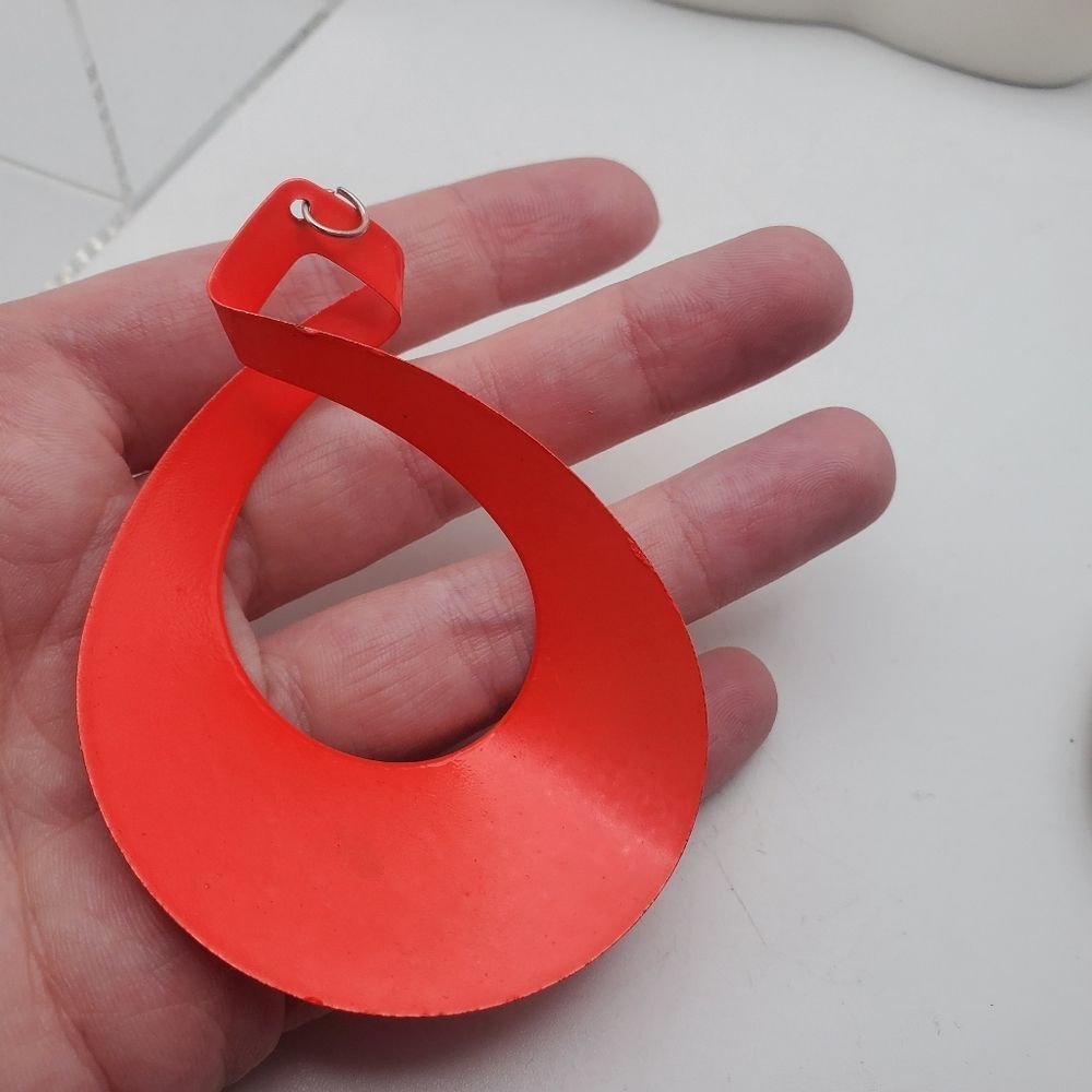 Retro red twist necklace pendant