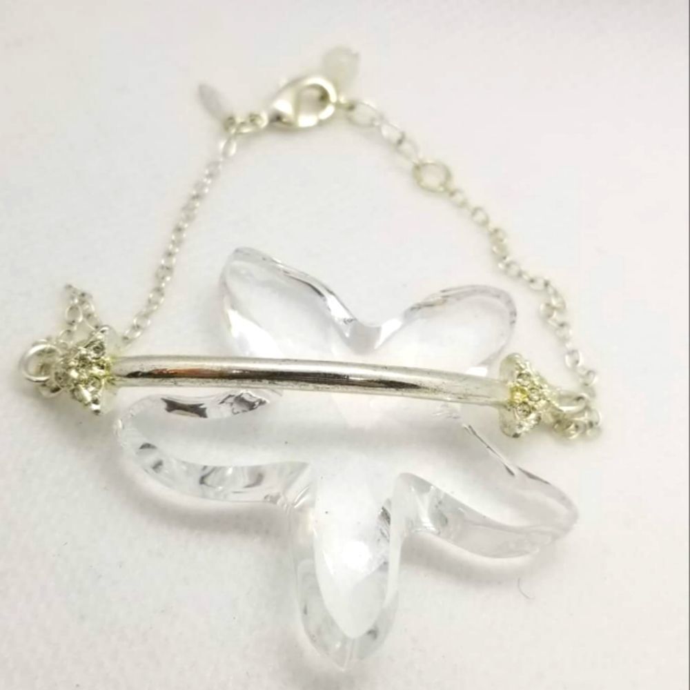 Silver tone double arrow bracelet