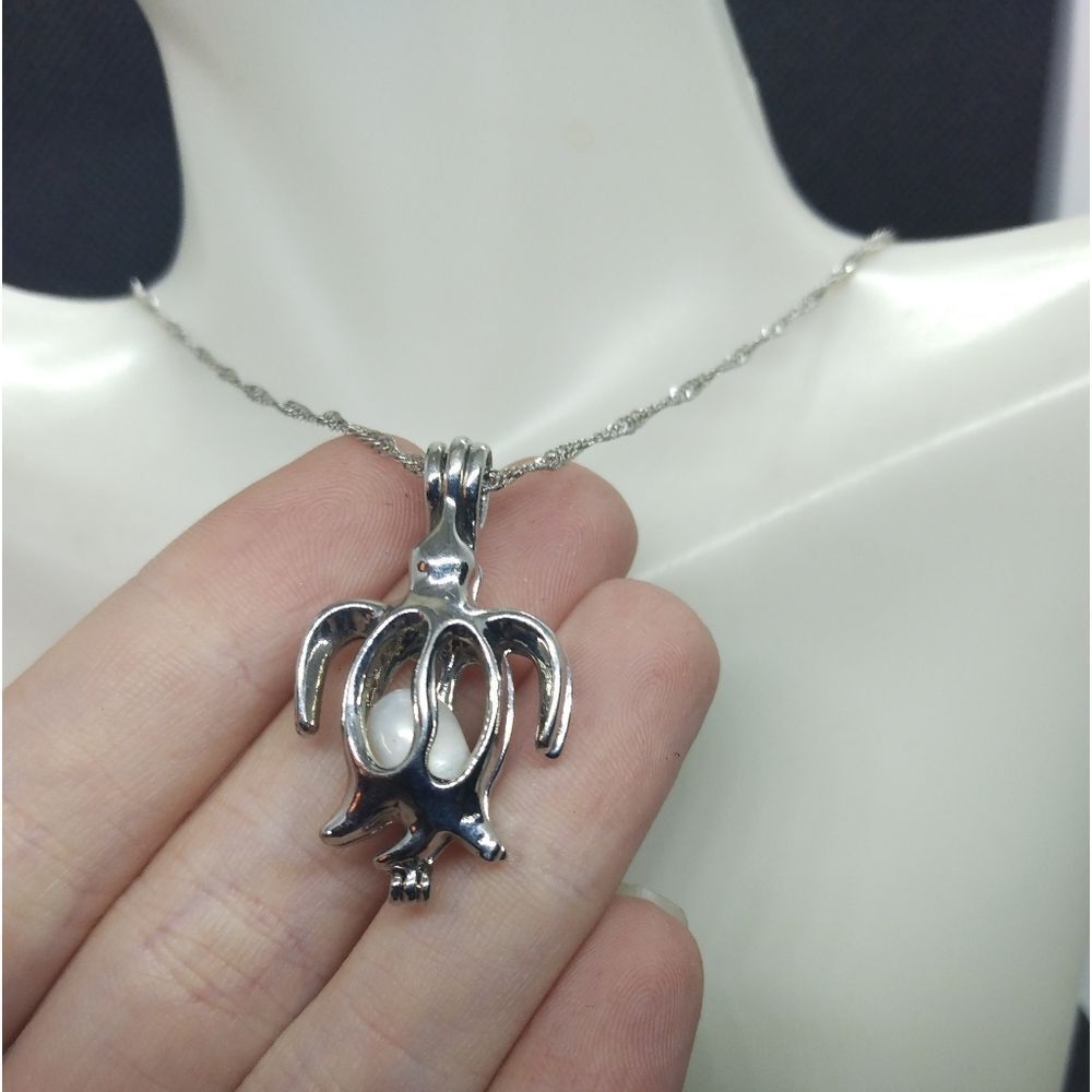 ❤️18k white gold plated sea turtle with authentic pearl caged pendant necklace‎
