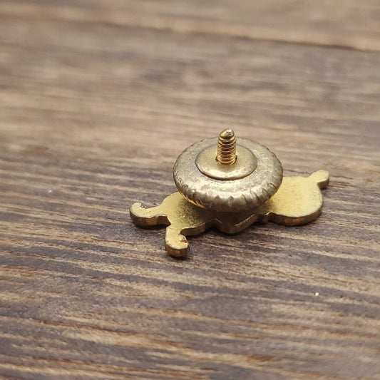 14k gold genie screw back pin heirloom quality vintage Indian jewlery B621