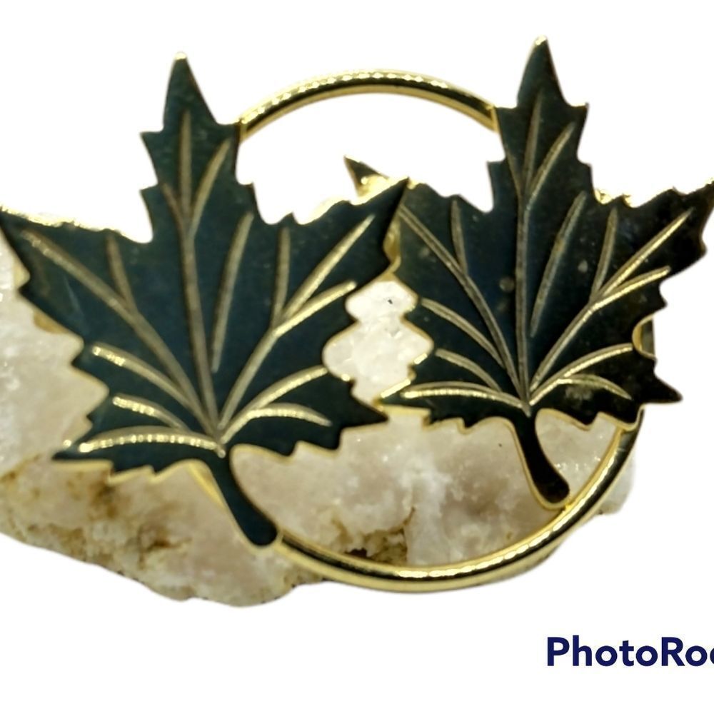 💕 Fall Gold plated twin‎ brooch