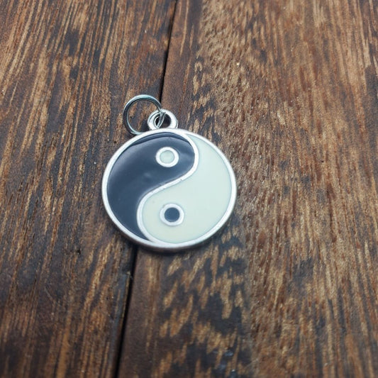 Yin and yang peace necklace pendant