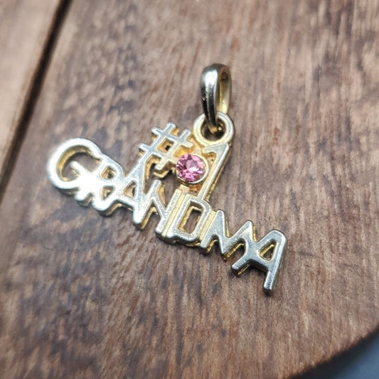 14k number 1 Grandma pendant P127