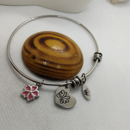 ‎Crown princess charm bracelet